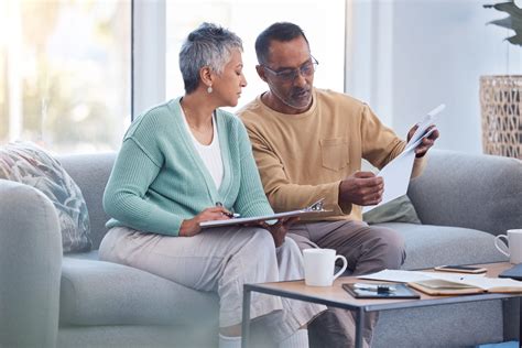 Top Family Counselors Near You: Expert Support and Advice for Elderly Care